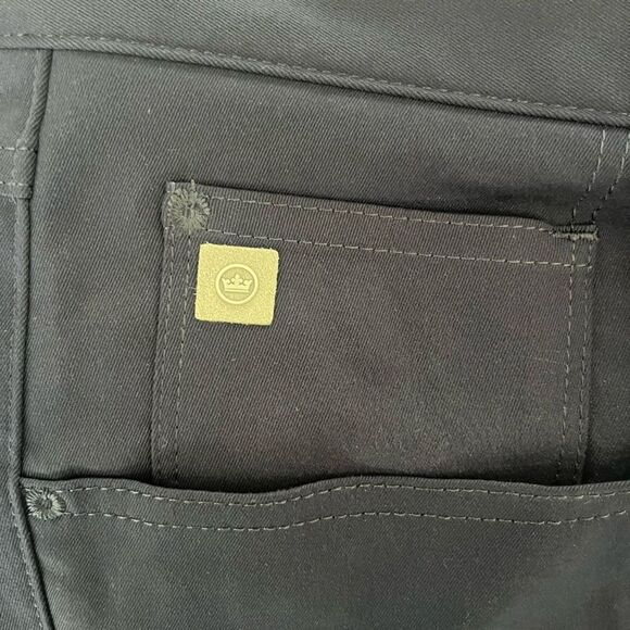 Peter Millar Crown Sport Performance 5-Pocket Pants | Navy size 38/32 EUC - Picture 9 of 9